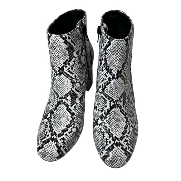 INC International Concepts snakeskin ankle boots women’s 7.5 NWOT - Picture 4 of 8